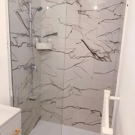 Agreable Maison De Avec Jardin A Rouen 아파트 *